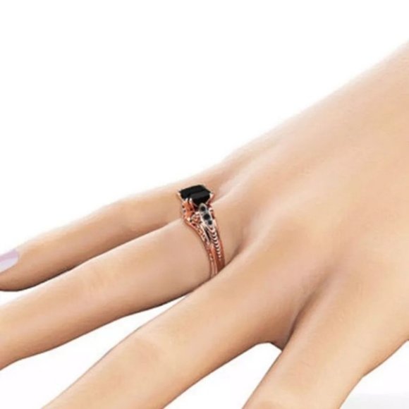New Women Rose Gold Filled Black Sapphire Ring - Picture 4 of 4